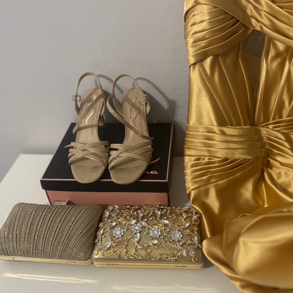 Elegant Gold Strappy Sandals